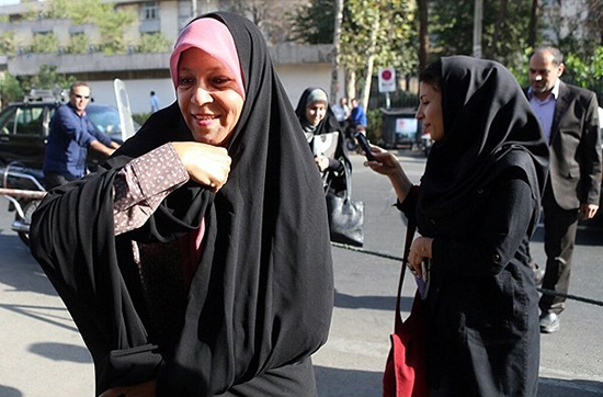 فائزه هاشمي: مرز شکن نيستم فائزه هاشمي: مرز شکن نيستم